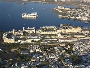 ホテルRaj Palace ウダイプル エクステリア 写真